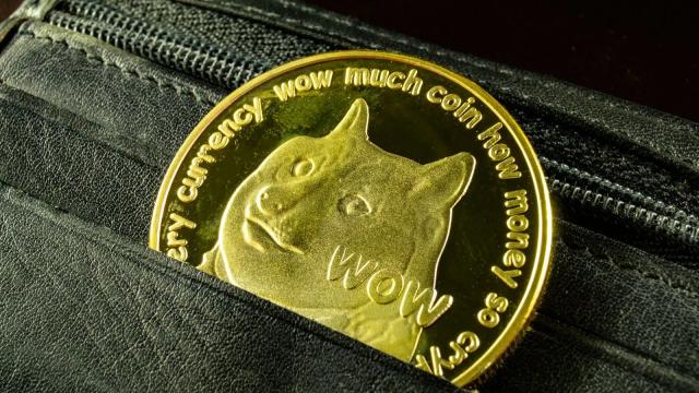 نزدک برای ETF دوج کوین ۲۱شیئرز درخواست داد؛ رقابت داغ در بازار رمزارز